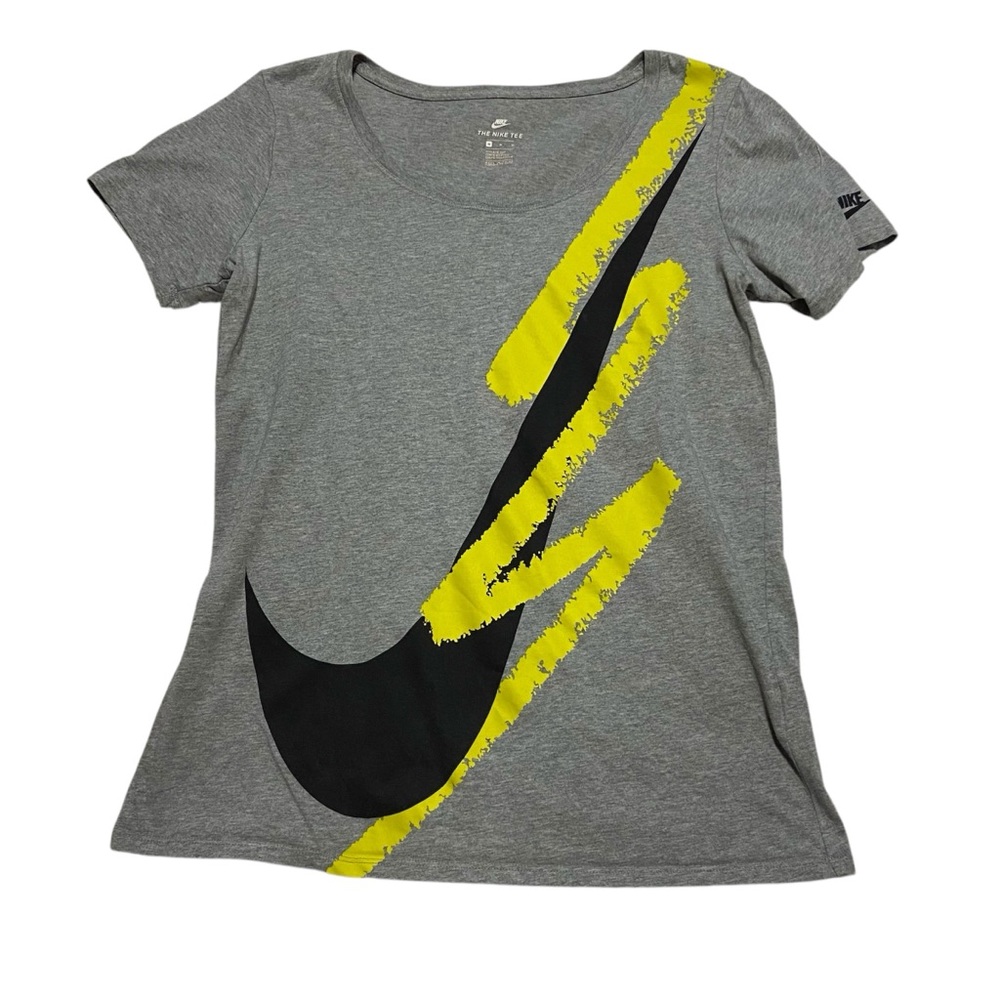 Nike  women’s Athletic Tee Shirt, size M